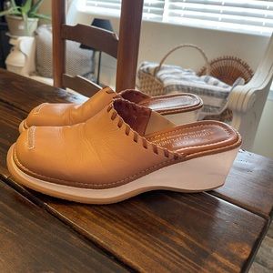 Sport Donald J Pliner Shoes Size 7